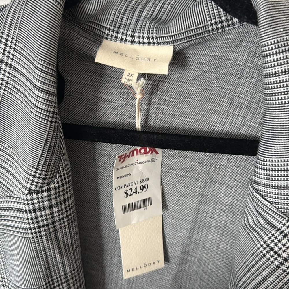 Gray Plaid Women's Coat - Picture 2 of 2